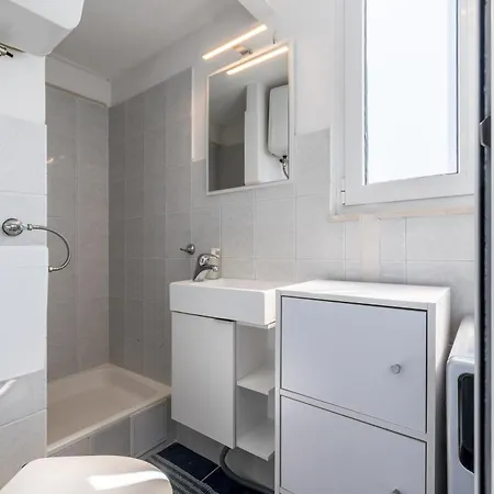 アパート Split Central City Apartment *