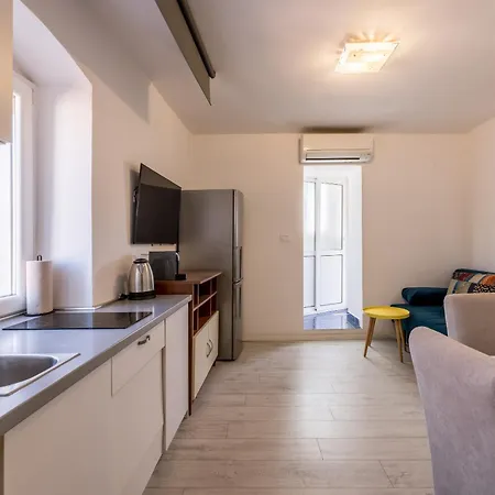 アパート Split Central City Apartment スプリト