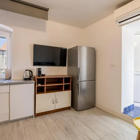 아파트 Split Central City Apartment *